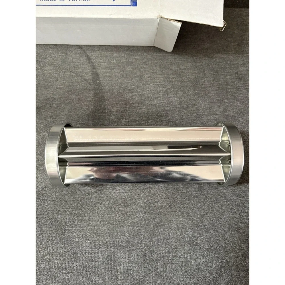 Pampered Chef Bread Tube Star Shape #1570 w/ Recipe Book And‎ Box
